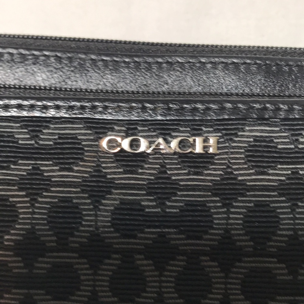 Coach Signature Wallet With Multiple Compartments… - image 4
